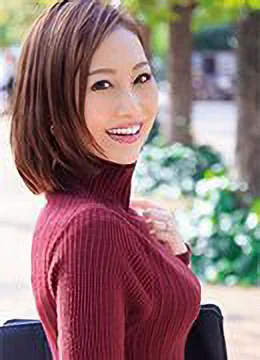 三嶋かれん