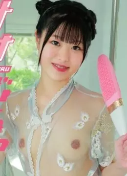 望月栞