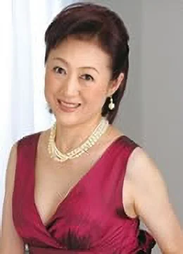 武内三枝子
