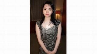 [即ハメ中出し素人妻］無修正≪何処か影のあるおとなしそうな人妻がドア開けるなり豹変➡100%チンポ目的のド淫乱≫アへ顔イキまくり凄いギャップ❤キツキツまんこに我慢できず濃密こってり生中出し - 素人