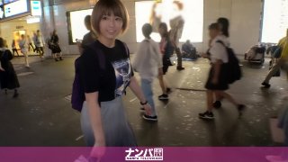マジ軟派、初撮。 1396 「彼氏にプレゼント買ったのに、今日来れないって~…」と夜の新宿で所在なさげなグラドルの卵をナンパ!そのココロとカラダの隙間、僕たちに埋めさせてください!爆乳Iカップのパイズリは必見!!! MGS