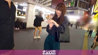 マジ軟派、初撮。 1411 約170cmの高身長OLをナンパでゲット!雨宿りからのちょっぴりエッチなマッサージで発情!なすがまま気付けばEカップの美乳をボインボイン弾ませてヨガりまくるスケベお姉さん♪ MGS