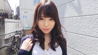 応募素人、初AV撮影 78 クンニが大好き！美人バスガイドがお金の為にAV応募！初めてのハメ撮りセックス！男優のテクで悶えまくり♪ MGS