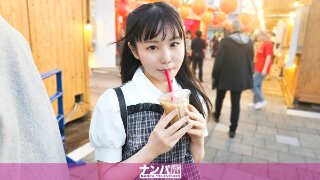 マジ軟派、初撮。 2077 【合法】お母さんの買い物待ちをしてる地下アイドル風の女の子をナンパして1時間でサクッと濃厚SEX。子供みたいな童顔なのに身体は成熟しきった大人ボディ。しっかり生えたまん毛が大人の証拠!顔と身体のギャップに脳がバグる!マン汁多めのぬるぬるキツマンに高速ピストン!何とかお母さんの買い物終わりに間に合いました! MGS