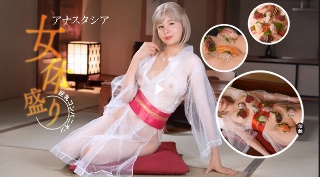 Both the seafood and the beautiful blonde woman's body are delicious! This is a woman's body!