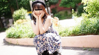 インタビュー中にまさかの即ハメ!清楚系素人が理性を失い感じまくる