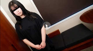 初心な女の子と思いきや赤い下着にパイパンマンコで中出しまでしちゃいました!