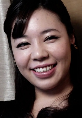 街行く清楚系奥様にアンケート!?カフェでの取材で夫婦間の性問題に興味を持った奥様はそのままホテルに同行してSEXしちゃいました。