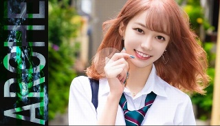 体重37kg。ガリガリ体型の小柄アイドル。小さな膣内に大量中出しする貴重映像。※高画質原盤※ - もな