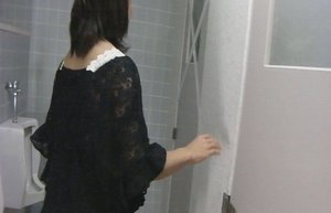 我慢の限界!!美女たちの立ち小便盗撮映像(2016-10-14)