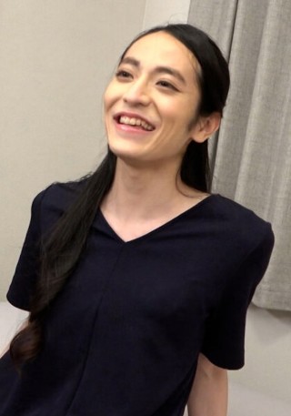 3年ぶりに帰ってきた息子がまさかの超絶ニューハーフ!?姉も父も男らしくなった息子の帰りを待っていると…