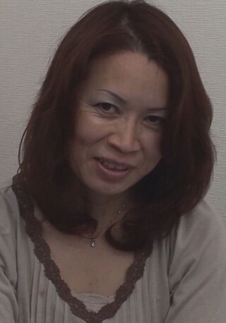 目力強め！セックスレスな欲求不満妻は肉棒を求めてAV出演！ご無沙汰SEXでイキまくり！