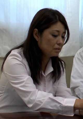 熟年夫婦の定年後のエッチな情事!奥さんを寝取られた腹いせに寝取り返す淫猥物語!