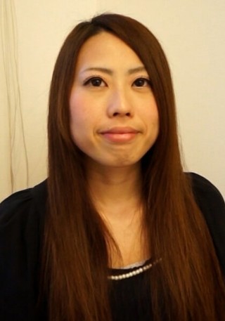 奥さんあなたのブラちょっと見せてくれませんか?爆乳奥さんのおっぱい触ったらスイッチオン!?