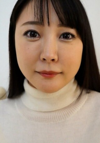 不倫経験ゼロの若妻さんをなし崩し的に不倫の実体験&hellip;パンツ越しに他人棒の匂いを嗅ぐ淫乱豹変SEX！