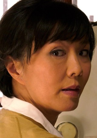 母さんのエロい姿でしかイケナイ!?息子の告白に一線を越えてしまった母息子。