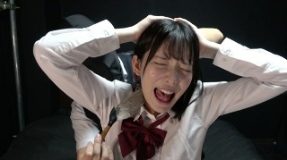 偶像挠痒痒综艺!穿着制服的痒痒游戏!宇佐见美音