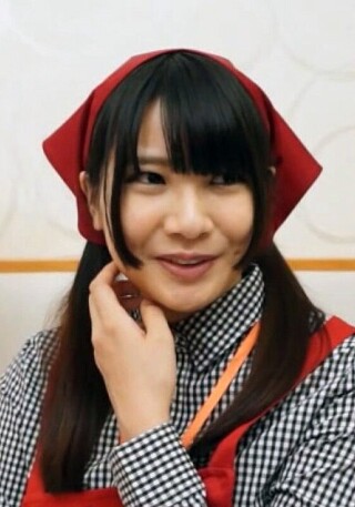 この地味な奥様、旦那がギャンブルクズで人生悲しくなっているという。そんな奥様救済セックスの撮影を&hellip;。地味だった奥様がストレス発散のエロビッチプレイに沼る！